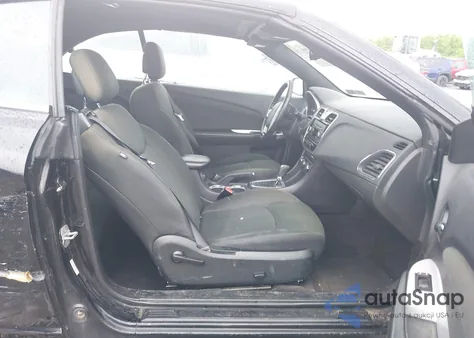 2011 Chrysler 200 Touring z USA, uszkodzony, nr VIN 1C3BC2EG6BN543168